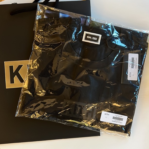 BATMAN X KITH JOKER Tee in BLACK 🦇💜♣️ Mens Size Large NWT 🏷️ - Picture 5 of 10